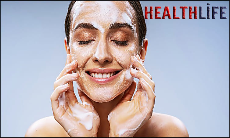 Does Drinking Water Help Oily Skin